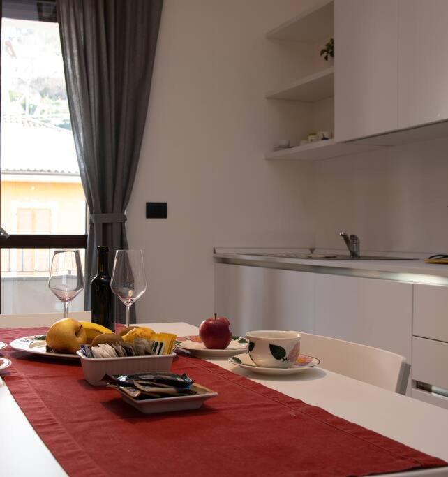Casa Valentin Appartement Monforte dʼAlba Buitenkant foto